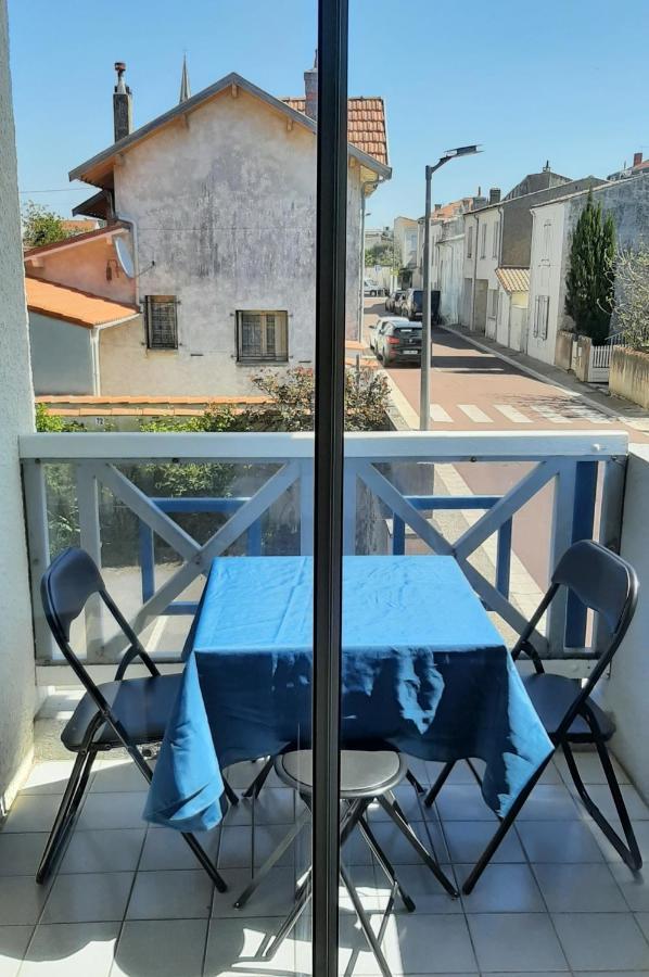 Le Petit Bleu De Didonne 28M2 150 M De La Plage Avec Balcon Saint-Georges-de-Didonne Ngoại thất bức ảnh